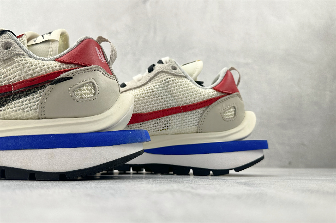 CV1363-100    high-end:80$   