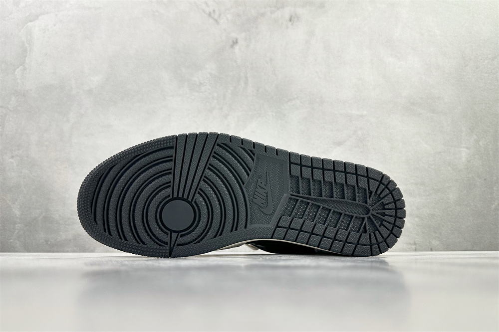DV1762-001    high-end:50$   